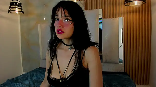 Snapshot of madissonrousecs chatting on July 8, 2:54 pm madissonrousecs online show from July 8, 2:54 pm