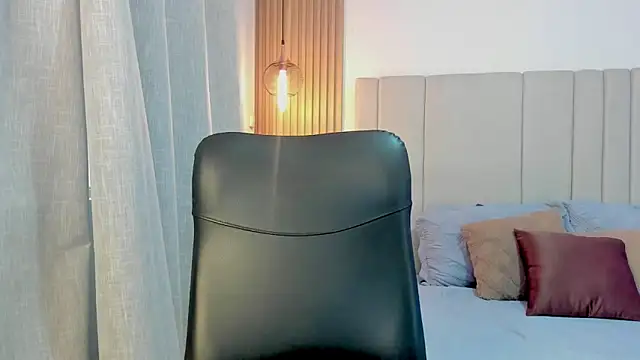 Snapshot of Victoria_Rosee chatting on May 25, 12:44 pm Victoria Rosee online show from May 25, 12:44 pm