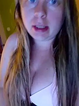 trixye21 online show from March 18, 8:12 pm