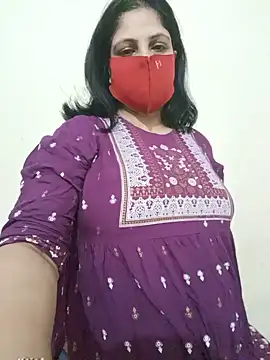 Ruby1hot2 online show from June 3, 6:16 am