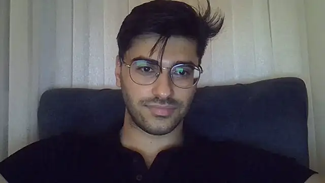 Snapshot of ciceroable chatting on May 28, 10:07 pm ciceroable online show from May 28, 10:07 pm