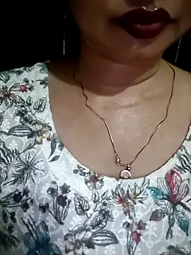 Snapshot of PARI51 chatting on June 21, 8:22 pm PARI51 online show from June 21, 8:22 pm