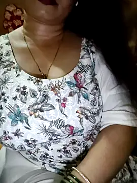 Snapshot of PARI51 chatting on July 3, 8:48 pm PARI51 online show from July 3, 8:48 pm