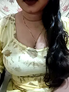 Snapshot of PARI51 chatting on July 9, 8:13 pm PARI51 online show from July 9, 8:13 pm