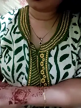 Snapshot of PARI51 chatting on July 14, 7:41 pm PARI51 online show from July 14, 7:41 pm
