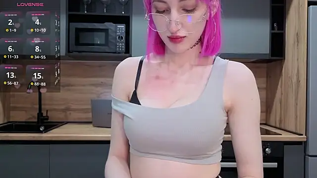 alice toffee online show from January 31, 7:11 pm