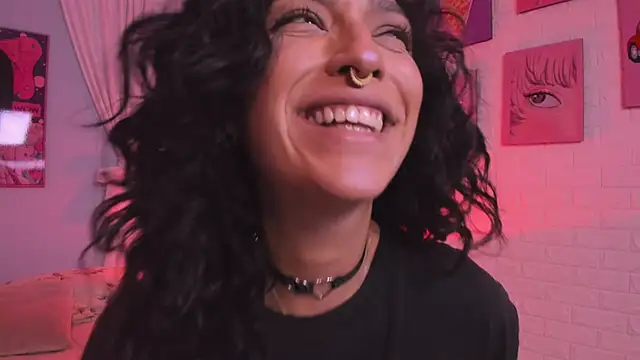 Snapshot of Cleo_Foxx chatting on June 18, 11:47 am Cleo Foxx online show from June 18, 11:47 am