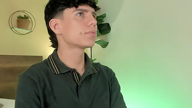 Angel eros  online show from February 20, 5:26 am