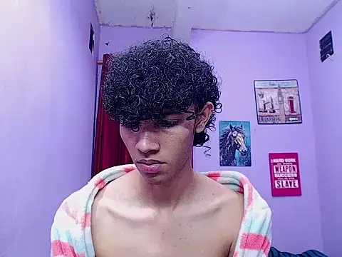 bigcock twinks online show from February 21, 11:28 pm