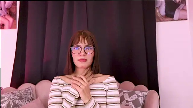 Snapshot of dakotacollins_ chatting on June 27, 4:39 am dakotacollins online show from June 27, 4:39 am
