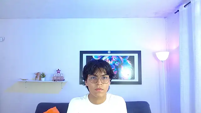 Maecum18 online show from February 11, 8:47 pm