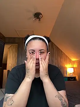 BabyChanntal online show from March 17, 1:36 pm