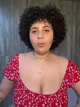 BabyChanntal online show from May 4, 9:44 pm