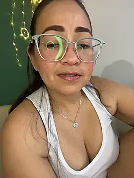 alisbloom online show from March 13, 6:14 pm