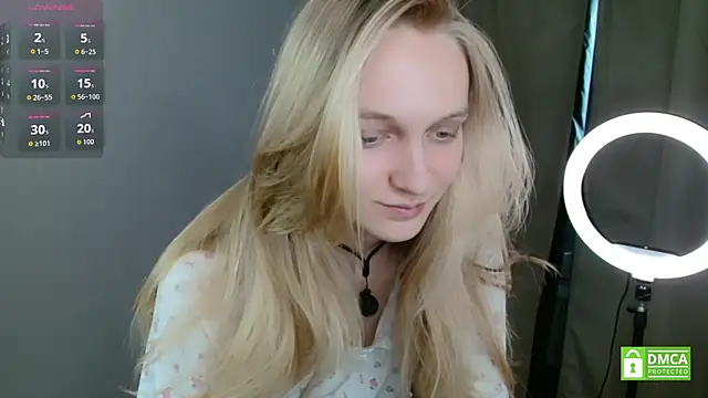 Snapshot of Alex-wer chatting on May 11, 9:37 am Alex-wer online show from May 11, 9:37 am