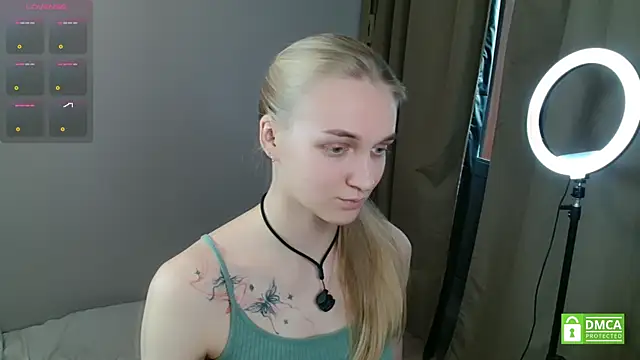 Snapshot of Alex-wer chatting on May 15, 12:23 pm Alex-wer online show from May 15, 12:23 pm