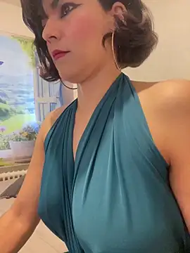 Snapshot of eva_luz chatting on June 6, 12:32 pm eva luz online show from June 6, 12:32 pm