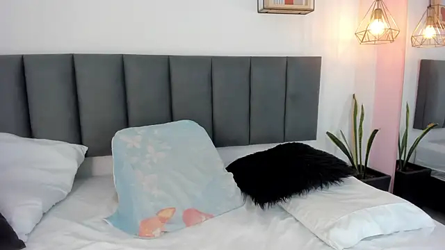 Snapshot of sam_doll_ chatting on May 25, 7:20 pm sam doll online show from May 25, 7:20 pm