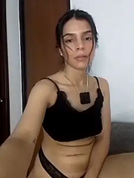 Snapshot of EvaMiranda chatting on July 8, 3:11 am EvaMiranda online show from July 8, 3:11 am