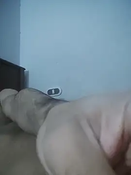 Snapshot of amirMohamed58 chatting on February 11, 7:02 am amirMohamed58 online show from February 11, 7:02 am