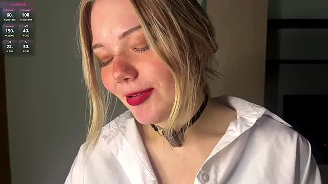 Snapshot of Velmiora chatting on May 16, 4:17 pm Velmiora online show from May 16, 4:17 pm