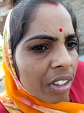 Priyakoli4568 online show from May 1, 2:16 am