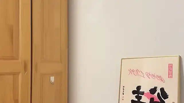 Snapshot of leilei660 chatting on February 7, 7:56 am leilei660 online show from February 7, 7:56 am