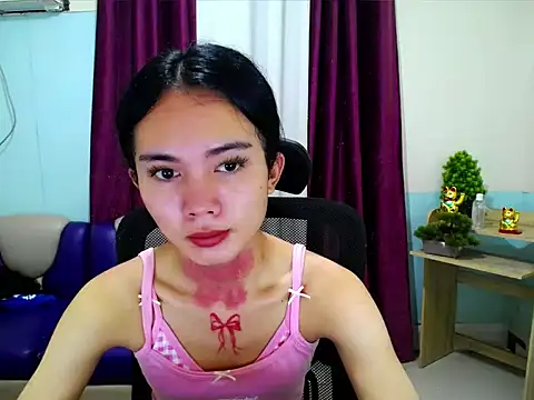 Snapshot of devine_goddess chatting on May 20, 5:41 pm devine goddess online show from May 20, 5:41 pm