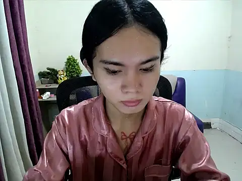 Snapshot of devine_goddess chatting on June 12, 3:00 pm devine goddess online show from June 12, 3:00 pm