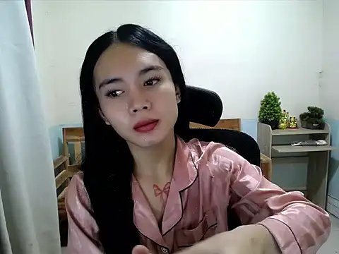 Snapshot of devine_goddess chatting on July 15, 1:49 pm devine goddess online show from July 15, 1:49 pm