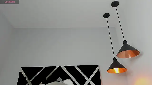 Snapshot of Lara_pons chatting on July 28, 4:39 pm Lara pons online show from July 28, 4:39 pm