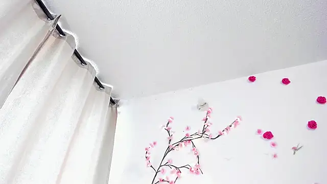 NicoRobinx online show from June 14, 2:30 pm