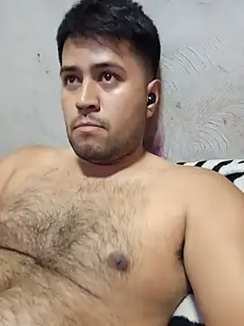 Snapshot of Josejose1984 chatting on July 16, 11:44 pm Josejose1984 online show from July 16, 11:44 pm