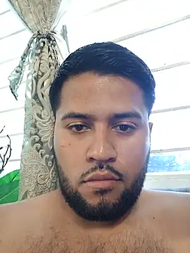 Snapshot of Josejose1984 chatting on July 28, 8:12 pm Josejose1984 online show from July 28, 8:12 pm