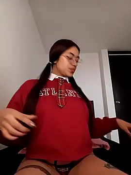 Snapshot of _ValentinaX_ chatting on February 14, 11:51 am ValentinaX online show from February 14, 11:51 am