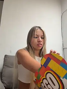 Snapshot of Mia_Rosee1 chatting on July 19, 7:28 pm Mia Rosee1 online show from July 19, 7:28 pm
