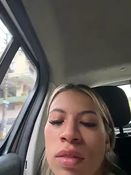 Snapshot of Mia_Rosee1 chatting on July 22, 10:45 pm Mia Rosee1 online show from July 22, 10:45 pm