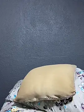 MeekyCurvyAss online show from February 6, 10:02 pm