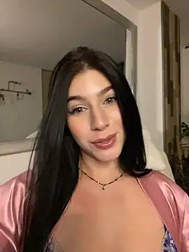 Snapshot of _HannahFox_ chatting on July 2, 3:45 am HannahFox online show from July 2, 3:45 am