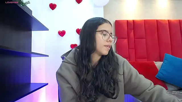 Luna Millers online show from March 1, 4:14 am