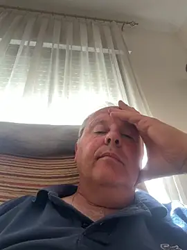 Snapshot of YachtCaptain10 chatting on April 27, 8:56 am YachtCaptain10 online show from April 27, 8:56 am