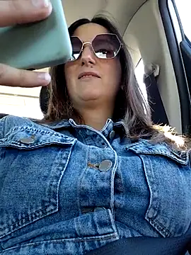 Snapshot of Alexdevil92 chatting on July 3, 7:59 am Alexdevil92 online show from July 3, 7:59 am