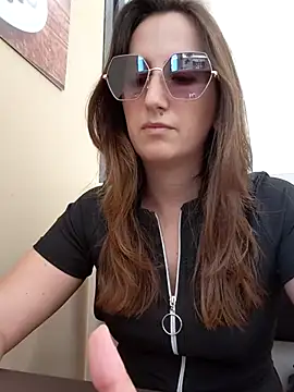 Snapshot of Alexdevil92 chatting on July 5, 8:43 am Alexdevil92 online show from July 5, 8:43 am