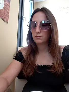 Snapshot of Alexdevil92 chatting on July 19, 8:51 am Alexdevil92 online show from July 19, 8:51 am