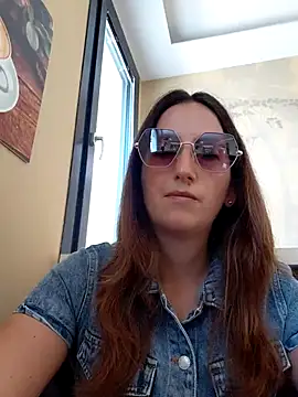 Snapshot of Alexdevil92 chatting on July 31, 8:14 am Alexdevil92 online show from July 31, 8:14 am