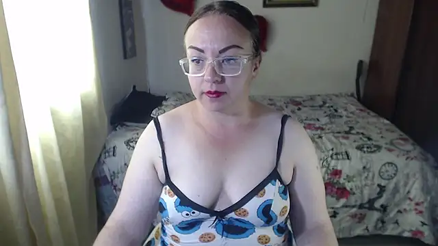 TaniaGoddess online show from May 1, 7:40 pm