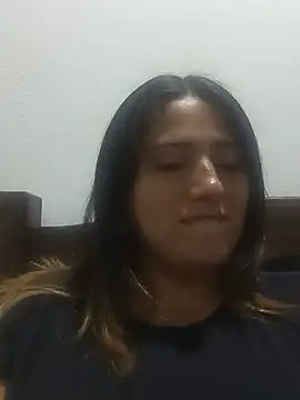 Snapshot of Lati162 chatting on August 5, 9:56 am Lati162 online show from August 5, 9:56 am