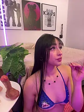 Maddie Rosee online show from March 18, 4:04 am