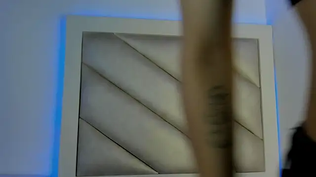 Snapshot of dakota_cj chatting on March 30, 9:27 pm dakota cj online show from March 30, 9:27 pm