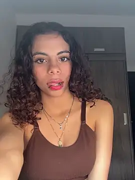 Snapshot of dakota_cj chatting on May 17, 7:32 pm dakota cj online show from May 17, 7:32 pm